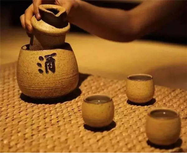 月下一杯酒，萬事盡浮休。65.jpg